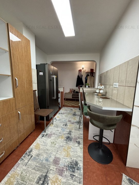 Apartament 4 camere de inchiriat , central