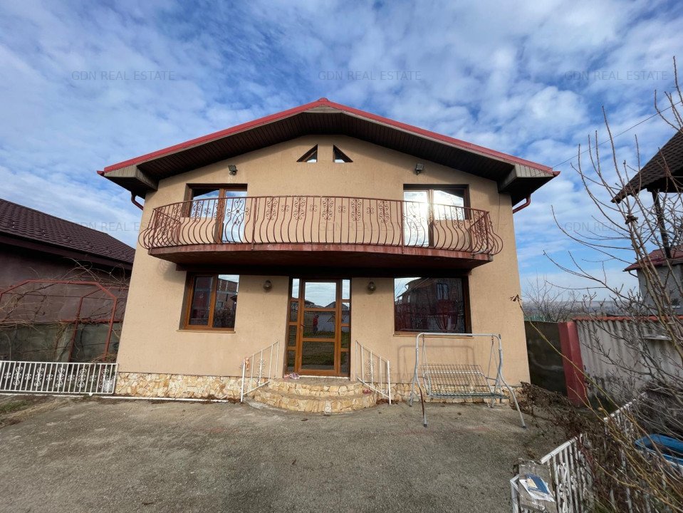 Proprietate superba in Şimnicu de Sus: casa P+M cu 166mp utili si teren de 500mp