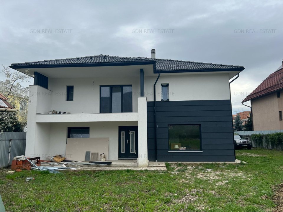 Casa tip duplex 150 mp utili Baia Mare zona in Livada- semifinisata, teren 300