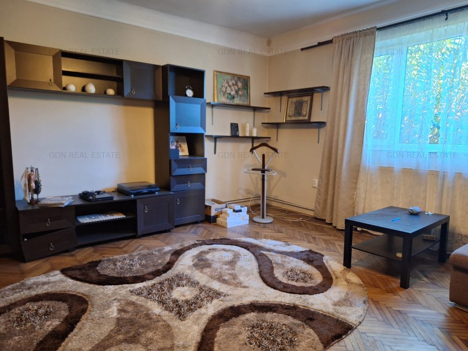 Inchiriere casa cu 2 camere, 90 mp., curte 400 mp., Someseni, 700 Eur