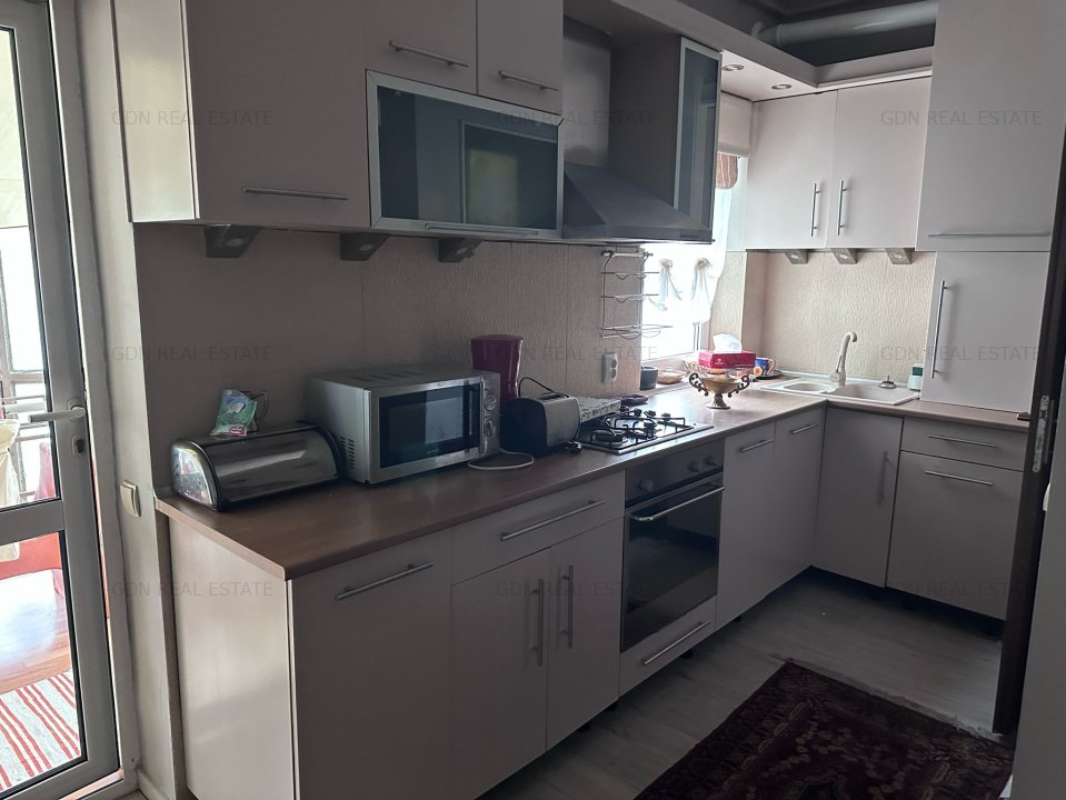 Casa de inchiriat pentru locuinta sau birouri!