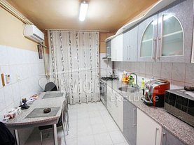 Apartament de vânzare 4 camere, în Arad, zona Micălaca