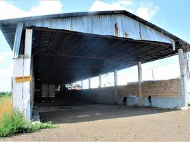 Vânzare spaţiu industrial