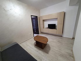 Apartament de vânzare 4 camere, în Iaşi, zona Păcurari