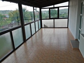 Casa de vânzare 3 camere, în Iaşi, zona Bucium