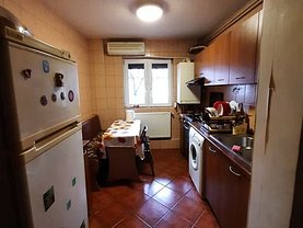 Apartament de vânzare 3 camere, în Bucureşti, zona Iancului