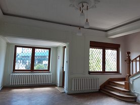Casa de închiriat 5 camere, în Cluj-Napoca, zona Central