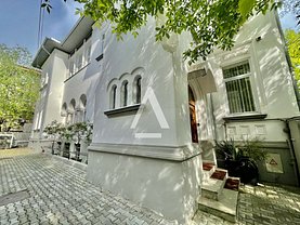 Casa de închiriat 18 camere, în Bucureşti, zona Aviatorilor
