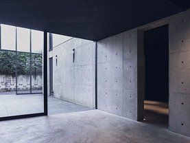 Vânzare spaţiu comercial