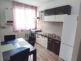 Apartament de vânzare 3 camere, în Floresti