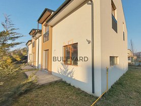 Casa de vânzare 5 camere, în Floreşti