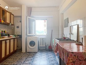 Apartament de vânzare 3 camere, în Iaşi, zona Păcurari