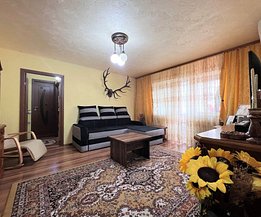 Apartament de vanzare 3 camere, în Oradea, zona Rogerius