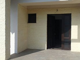Casa de vanzare 3 camere, în Balotesti