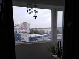 Apartament de vânzare 3 camere, în Constanţa, zona Tomis III