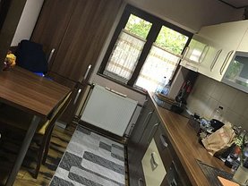 Apartament de vânzare 3 camere, în Baia Mare, zona Republicii