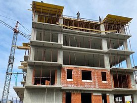 Apartament de vânzare 3 camere în Baia Mare, Hotvon