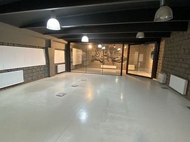 Vânzare spaţiu industrial