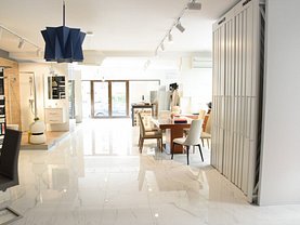 Vânzare spaţiu comercial
