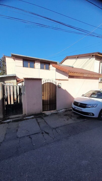 ‼ OPORTUNITATE DE INVESTIȚIE – CASĂ DE VÂNZARE ÎN ROȘU, LA PREȚ DE APARTAMENT ‼