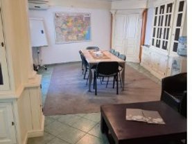 Casa de închiriat 6 camere, în Bucuresti, zona Cismigiu