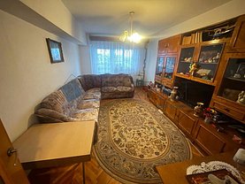Apartament de vânzare 3 camere, în Drobeta-Turnu Severin, zona Central