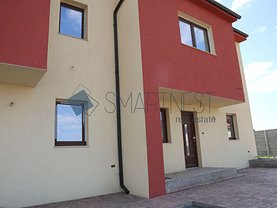 Casa de vânzare 4 camere, în Dumbrăviţa, zona Central