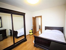 Apartament de vânzare 3 camere, în Bucureşti, zona Kogălniceanu