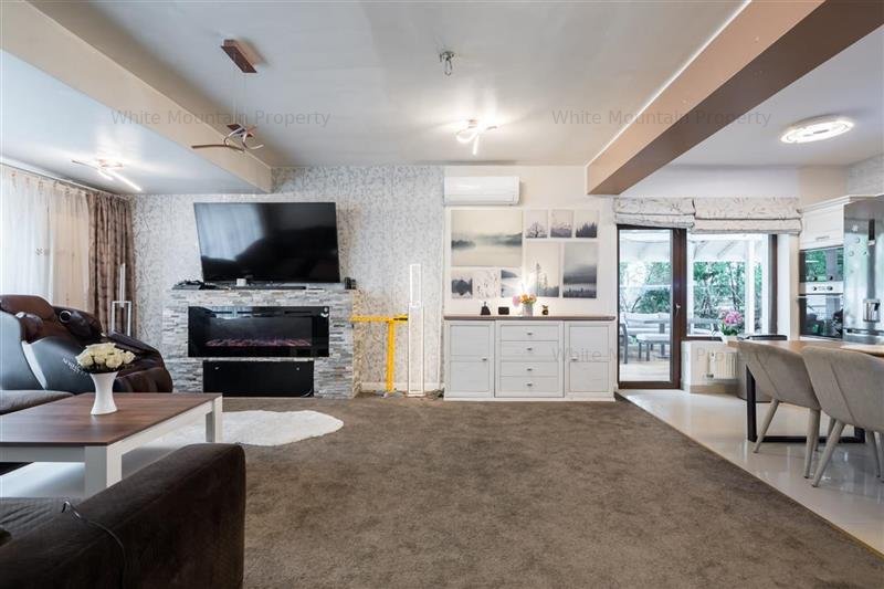 Casa 4 camere, cu piscina, de vanzare, Glina