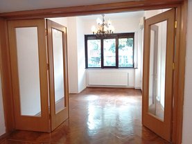 Apartament de închiriat 5 camere, în Bucureşti, zona Universitate