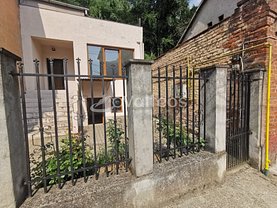 Casa 3 camere în Resita, Central