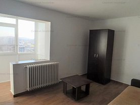 Apartament de vanzare 3 camere, în Iasi, zona Mircea cel Batran