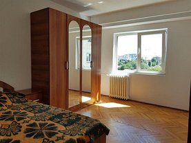 Apartament de vânzare 3 camere, în Bucureşti, zona Tineretului