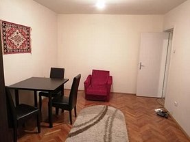 Apartament de vânzare 3 camere, în Cluj-Napoca, zona Grigorescu