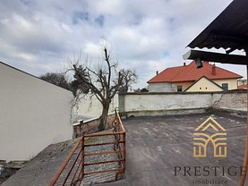 Penthouse de vânzare 3 camere, în Oradea, zona Cantemir