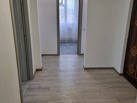 Apartament de vânzare 3 camere în Piatra-Neamt, Exterior Vest