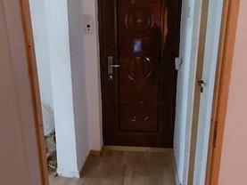 Apartament de vânzare 3 camere în Buzau, Micro 14