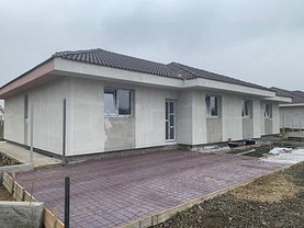 Casa de vânzare 3 camere, în Moşniţa Nouă
