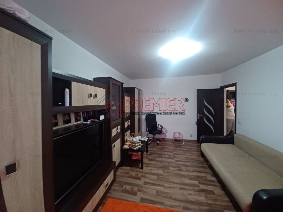 Berceni - Piata Sudului 3 camere decomandat