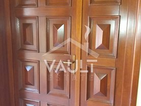 Casa de închiriat 12 camere, în Bucureşti, zona Tineretului