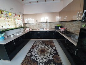 Casa de vânzare 6 camere, în Timişoara, zona Ciarda Roşie