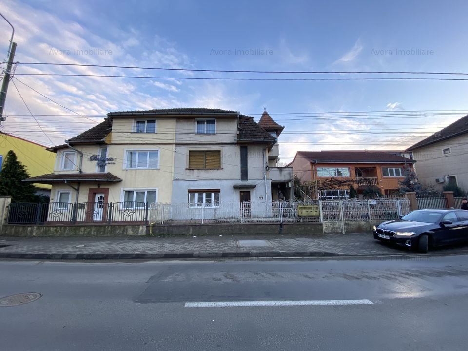 apartament la casa, 2 camere, 180 mp teren, garaj.