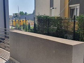 Vânzare spaţiu comercial