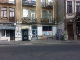 Vânzare spaţiu comercial