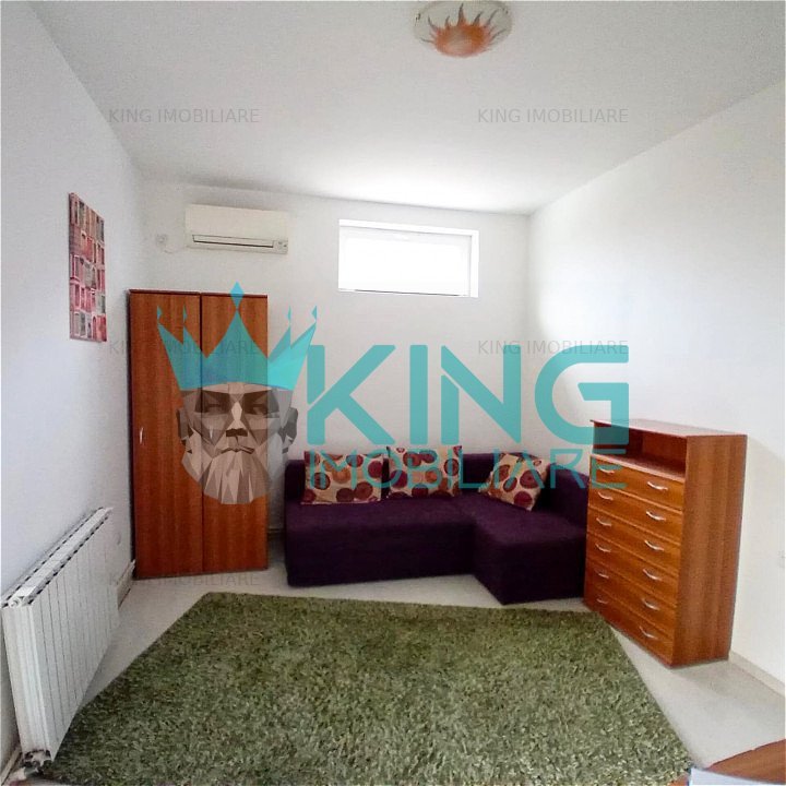 Apartament cu 3 camere de vanzare in Constanta in zona Inel 2