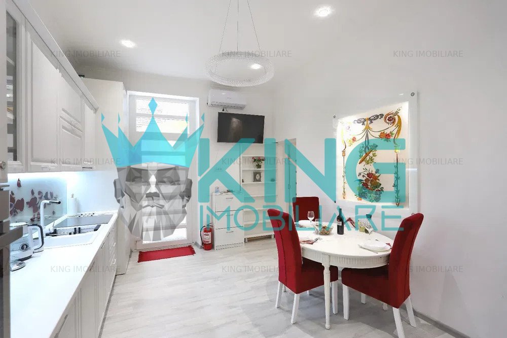 Vanzare 3 apartamente