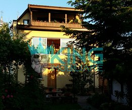 Casa de închiriat 5 camere, în Ploieşti, zona Ultracentral