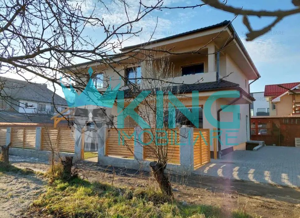 Casa individuala de vanzare 5 Camere, 2 bai | 330mp de teren
