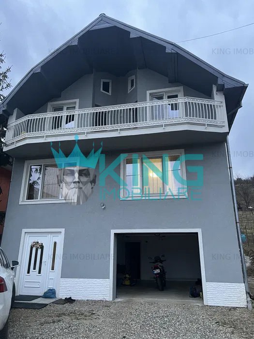 Casa de vanzare | 4 Camere | 200mp | 2 bai | 2 balcoane | loc de parcare