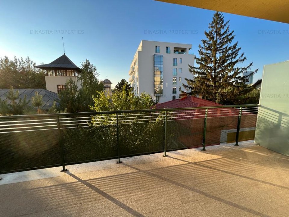 Night tail concrete Apartament deosebit cu 3 camere | Calea Floreasca | Prima inchiriere -  apartament cu 3 camere de inchiriat in Bucureşti, judetul Bucureşti Ilfov -  XC8J000GE - 1.649 EUR